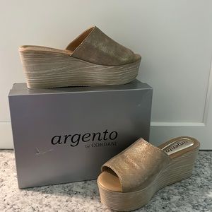 Argento by Cordani excellent condition wedges